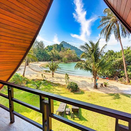 Half Moon Beach Villa - By Kohchangvillas Koh Chang Bagian luar foto