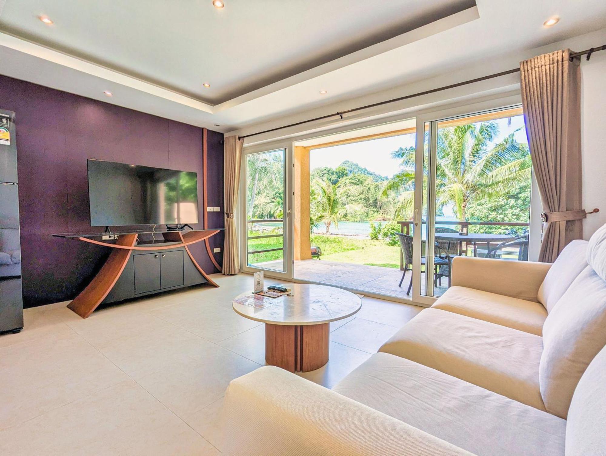 Half Moon Beach Villa - By Kohchangvillas Koh Chang Bagian luar foto